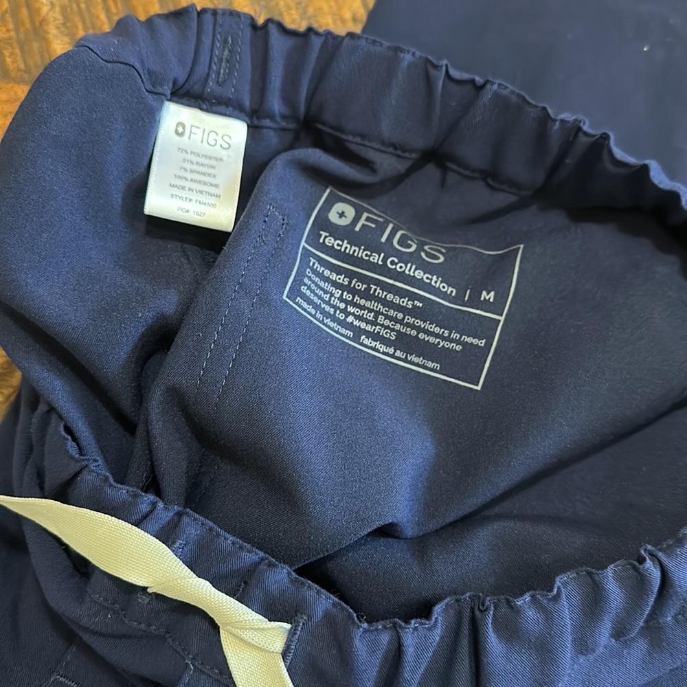 Figs Technical Collection Scrub Pants - Picture 2 of 2